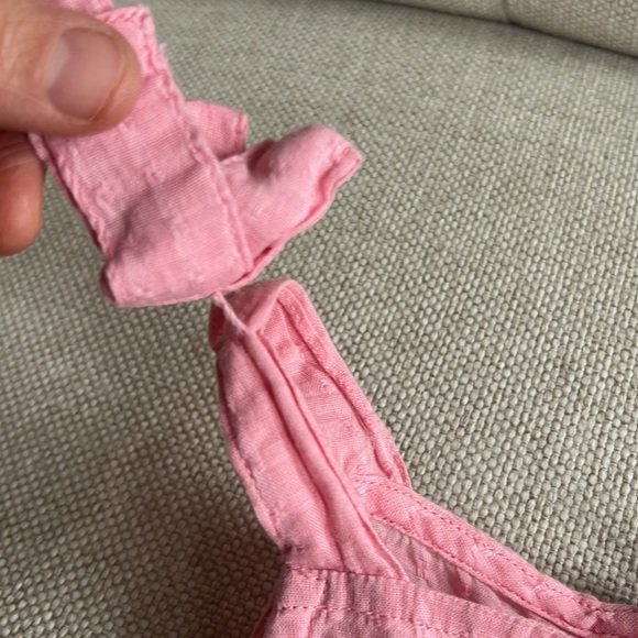 Set of 2 Size 2 baby Gap Tanks - Picture 8 of 8